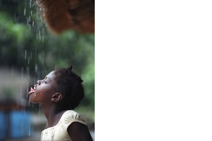 Zambia / Bodyshop - Photograph by Jill Mead